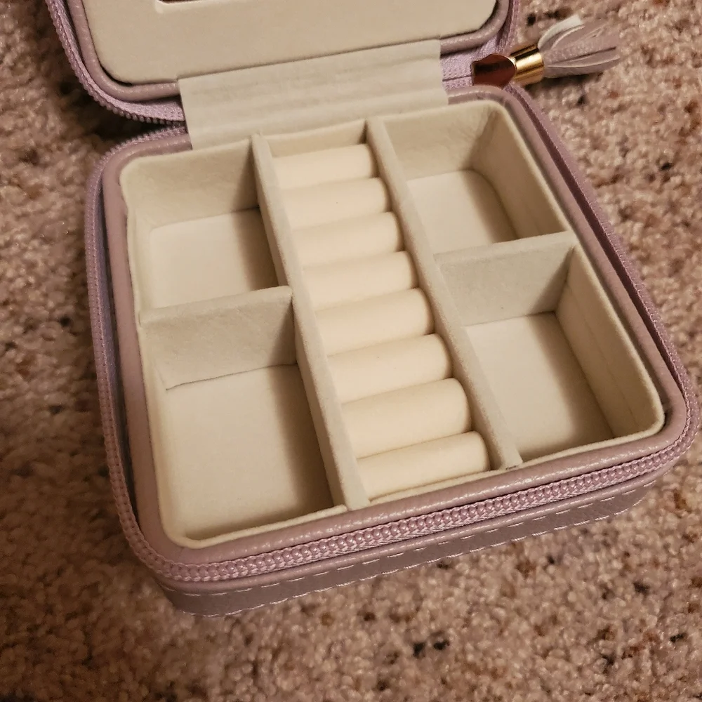Travel size jewelry box - Picture 6 of 8